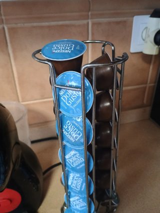 Cafetera Dolce Gusto Piccolo Negra.