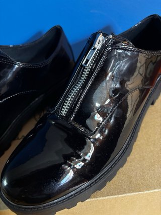 Sapatos Zara Verniz Preto com Fecho