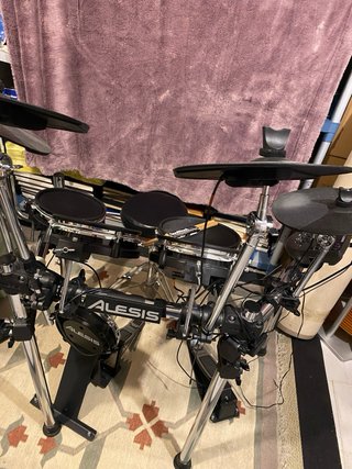 Batería Electrónica Alesis Surge Mesh Kit