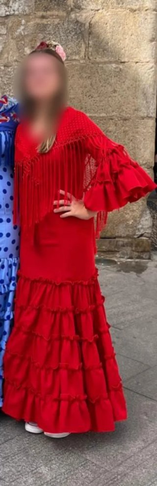 Traje de flamenca rojo con volantes