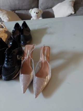 Lote Zapatillas Deportivas Rojas y Blancas