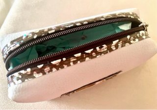 Lote de bolsos,neceseres y bruma fijadora