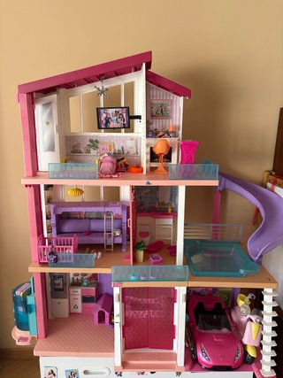 Casa Barbie con auto e accessori