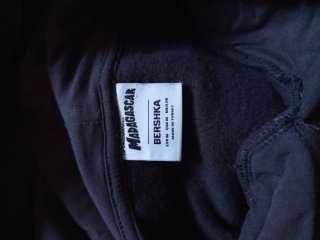 Sudadera Madagascar Bershka Gris