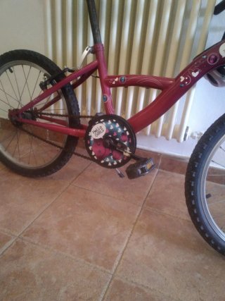 Bicicleta infantil rosa 7-11 años