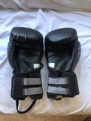 Guantes Boxeo Decathlon FGHT 12 oz Negros