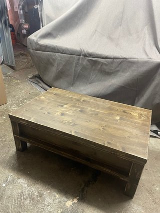 Mesa de centro elevable de madera nogal envejecido