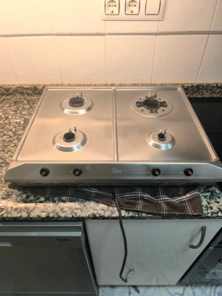 Encimera de gas natural 4 fuegos Teka