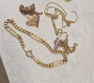Lote de Joyería Dorada