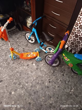 Bicicleta y patinete infantil