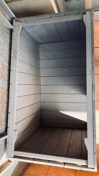 Caseta para perro de madera