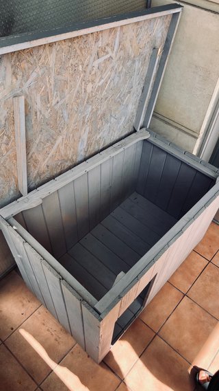 Caseta para perro de madera