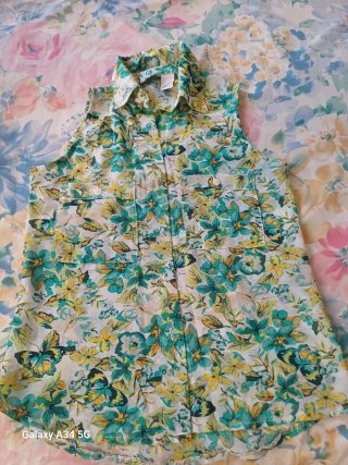 Camisa sin mangas floral