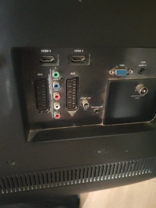 TV TCL Negra