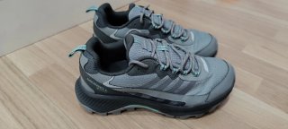 Botas montaña Merrell mujer T39 con GORETEX