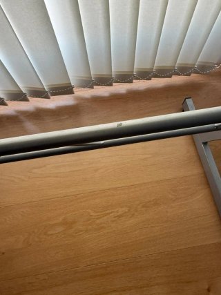 Mesa escritorio cristal y metal