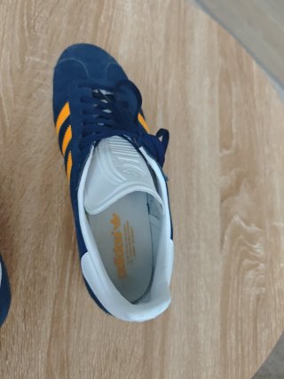 Adidas Gazelle Talla 45 1/3 Azul Naranja
