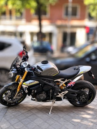 Triumph Speed Triple 1200 RS Moto