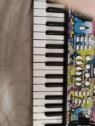 Teclado musical infantil con diseño