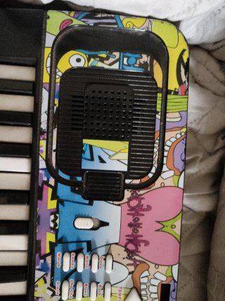 Teclado musical infantil con diseño