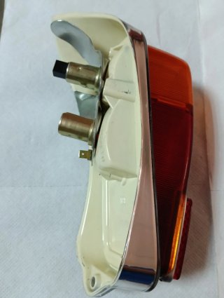 Piloto Trasero Derecho Seat 600E
