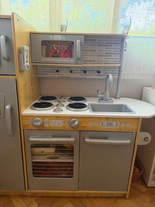 Cocinita de madera infantil