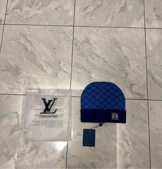 Cappellino Louis Vuitton Grigio / Nero / Blu.