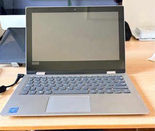 Lenovo Yoga táctil convertible