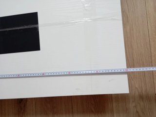 Mesa de centro blanca y negra