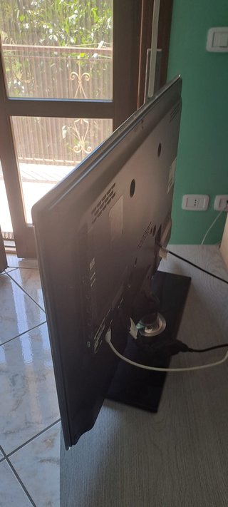 samsung tv UE32D4000NW