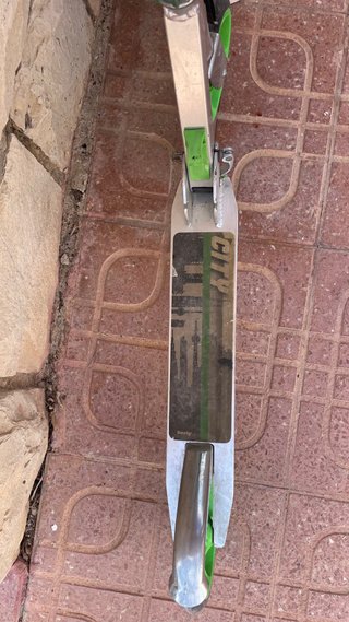 Patinete infantil plegable verde