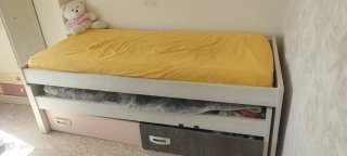 Cama doble con 2 cajones