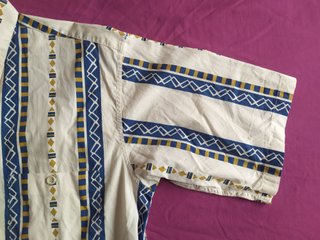 Camisa de manga corta M blanca amarilla azul Lepis