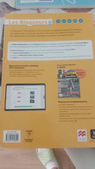 Libros de 2 ESO de inglés y francés candeleda