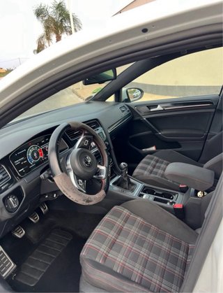 Volkswagen Golf 7 GTI 2014