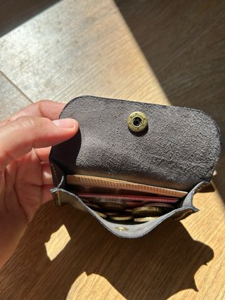 Porta carte artigianale in pelle, nessuna marca