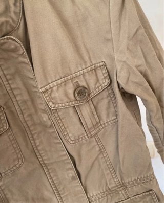 Chaqueta militar beige