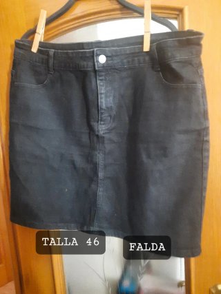 Falda vaquera negra Talla 46