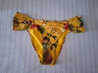 Bikini estampado tropical amarillo