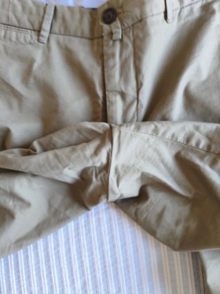 Pantalón corto verde oliva
