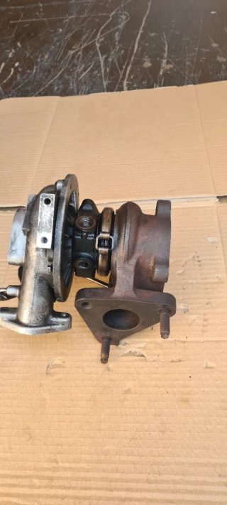 Turbo IHI RHF4  Nissan Cabstar YD25