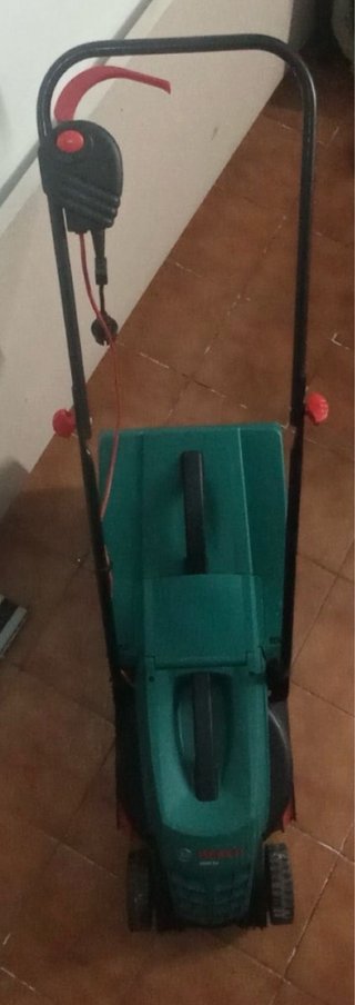 CORTACÉSPED BOSH ARM 32