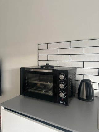 Mini horno eléctrico negro