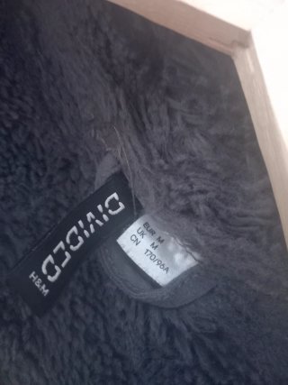 Cazadora gris con forro de pelo
