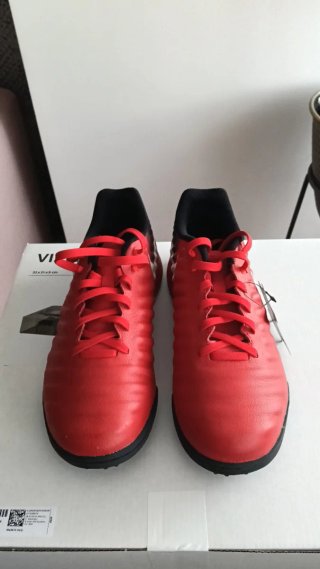 Zapatillas Nike multitacos rojas