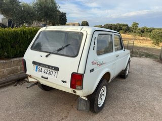 Lada Niva 1998