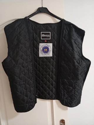 Chaqueta de cuero para moto marca Bstar