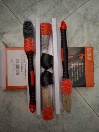 Set Pennelli Dettaglio Auto 140° Curvi