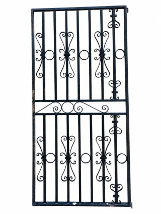 Reja de hierro forjado para puerta