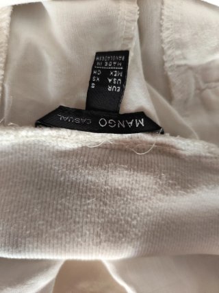 Pantalones blancos de Mango